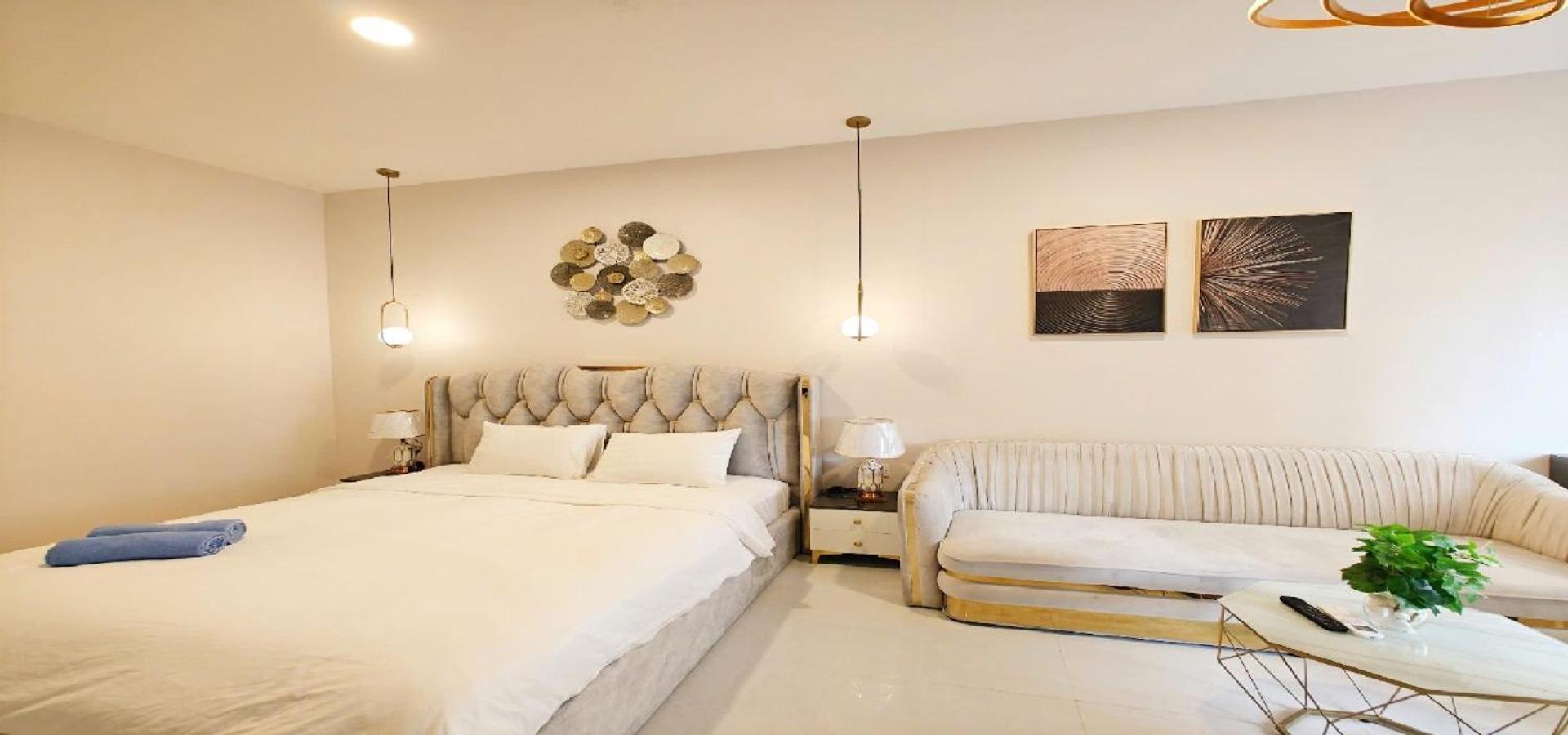 Khách sạn hẻo lánh Soho Saigon Balcony *